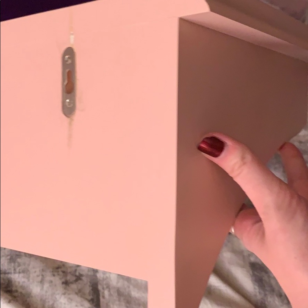 Pink shelf - Picture 3 of 4